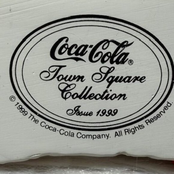 Vintage Coca-Cola Town Square Collection Family Wagon Bottling Company Figurine - Picture 8 of 9